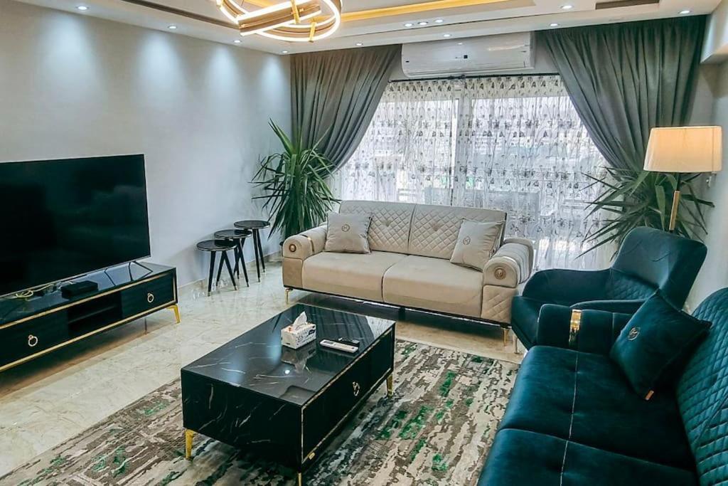 Luxury Vip Apartment El El Cairo Exterior foto